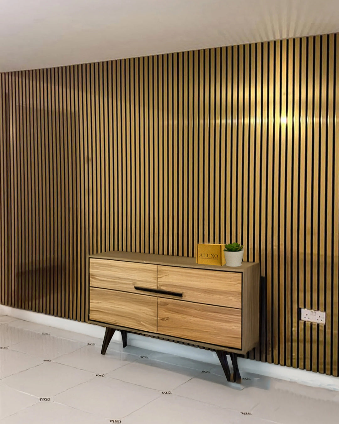 Golden Oak Wall Panel (240 x 60 cm)