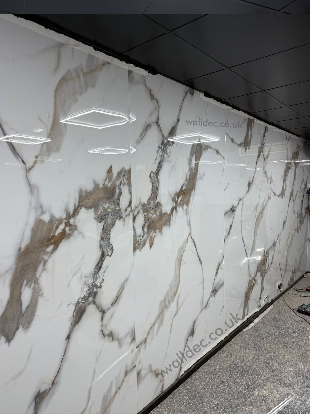 Mocha White PVC Marble Effect Wall Panel (244 x 122 cm)