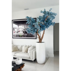St. Tropez Vase in mattem Weiß mit blauen Kirschblüten